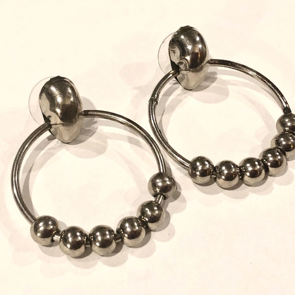 3/$32 VTG 80s Polished Silver Metal Beaded Door Knocker Hoops Pierced Earrings - Picture 5 of 11